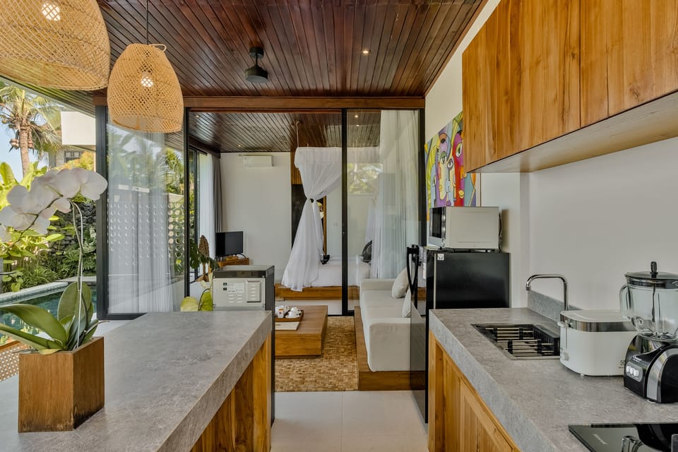 Villa, 1 Bedroom | Private kitchen | Electric kettle, toaster