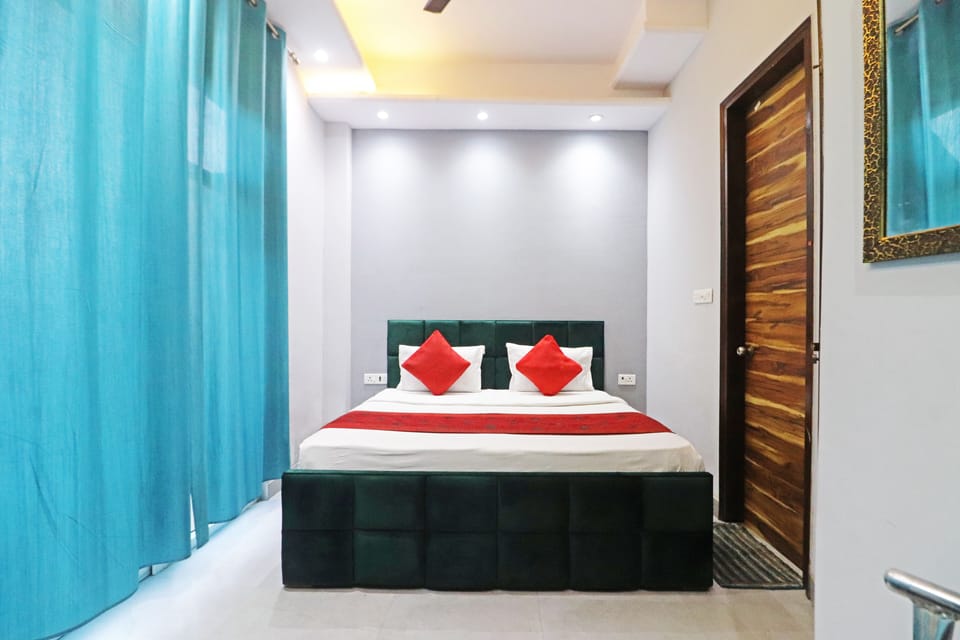 Deluxe Double Room | Premium bedding, down comforters, free minibar, desk