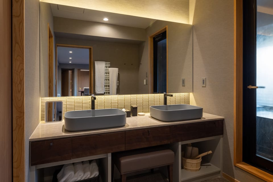 Forest view suite (NENE), Non Smoking | Bathroom | Separate tub and shower, spring water tub, hair dryer, bathrobes