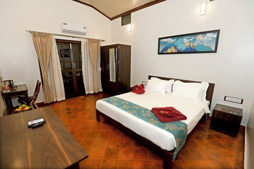 Superior Room | Egyptian cotton sheets, premium bedding, free WiFi, bed sheets