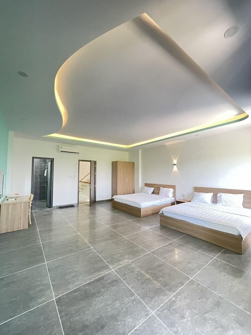 Panoramic Double or Twin Room, 1 King Bed | Premium bedding, down comforters, pillowtop beds, desk