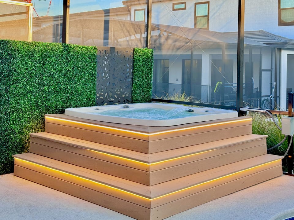Outdoor spa tub