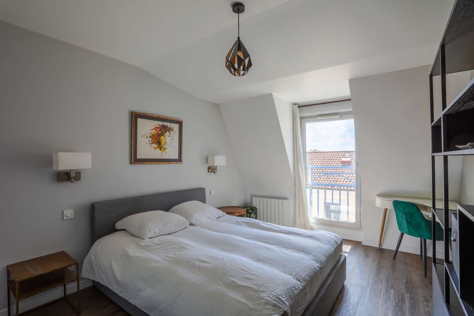 Quality bedding and air-conditioned rooms