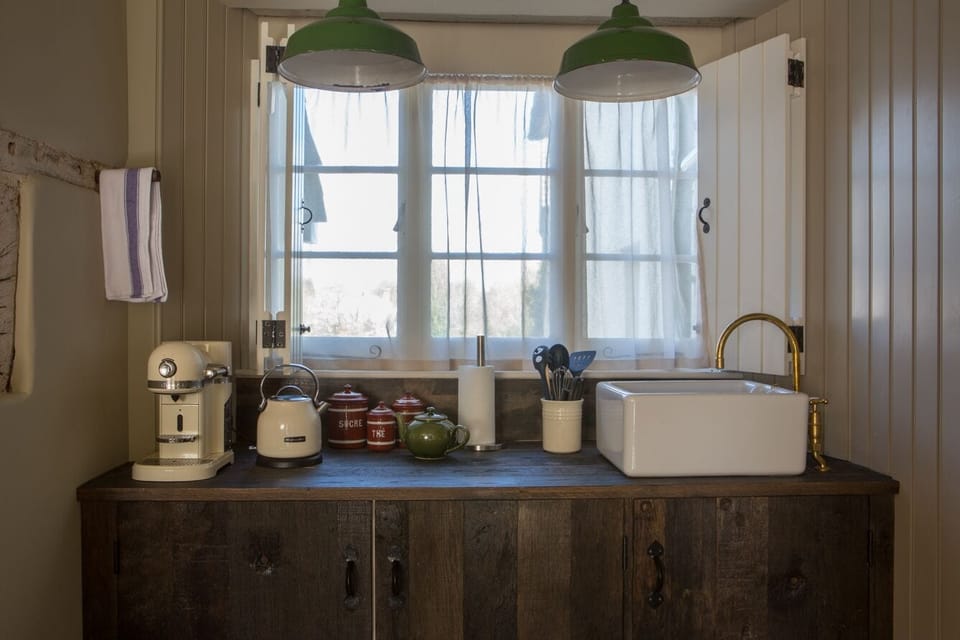 Chicken Run Cottage | Living area