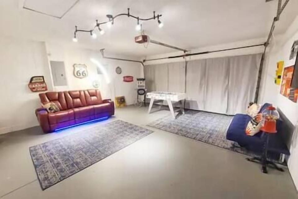 Game room (1)