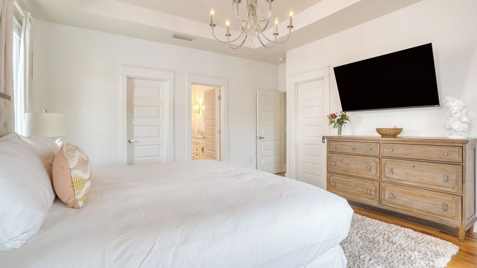 Sleeps 18 Luxe 30A Beach Home w/ Resort Pool + Outdoor Fireplace Cottage in South Walton County
