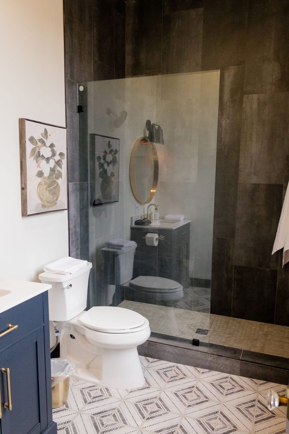 Family Double Room, 2 Bedrooms, City View | Bathroom | Free toiletries, hair dryer, towels, soap