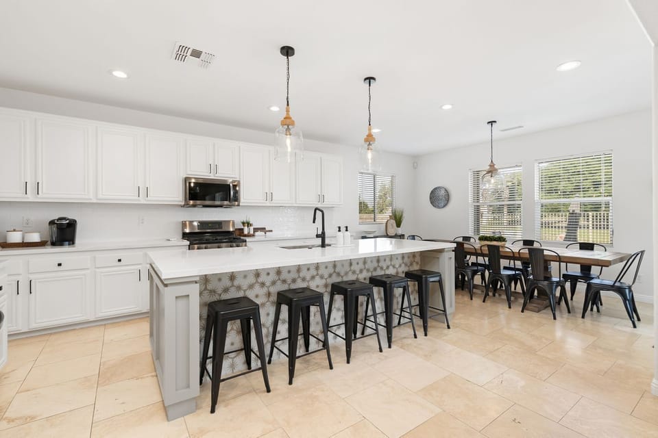 Gorgeous, newly remodeled kitchen