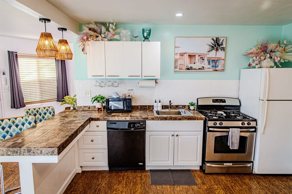 The host provides a variety of appliances such as a Keurig coffee maker, blender, toaster, gas stove oven and supplies to cook a yummy meal!