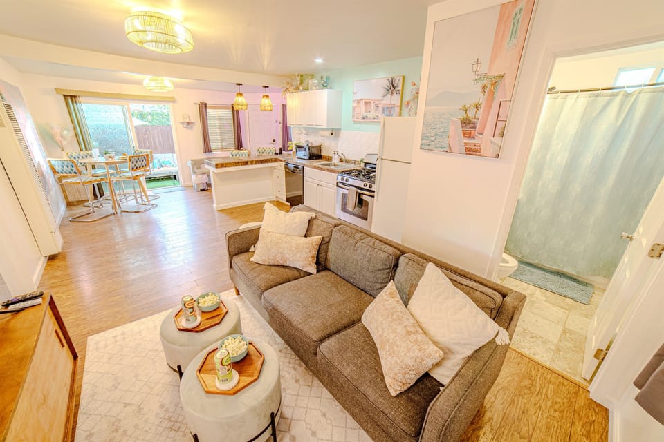 The open concept layout of the Pearl Palace allows you to cook a meal, read  a book, or watch TV all steps away from each other