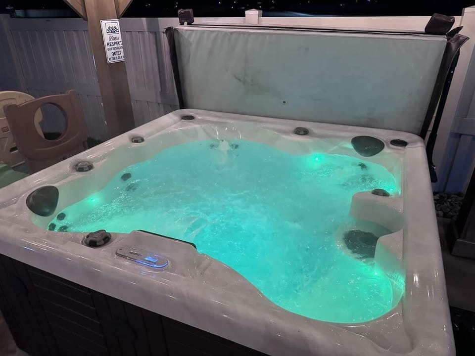 5 Person Hot Tub at night