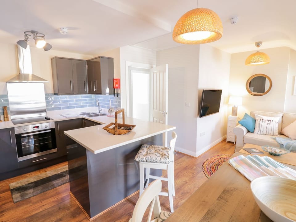 Fridge, dishwasher, electric kettle, toaster