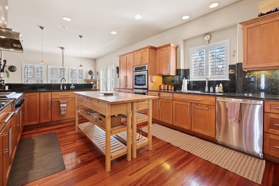 Whip up a meal in the fully-equipped kitchen