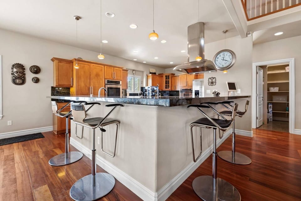 Bar seating in the kitchen