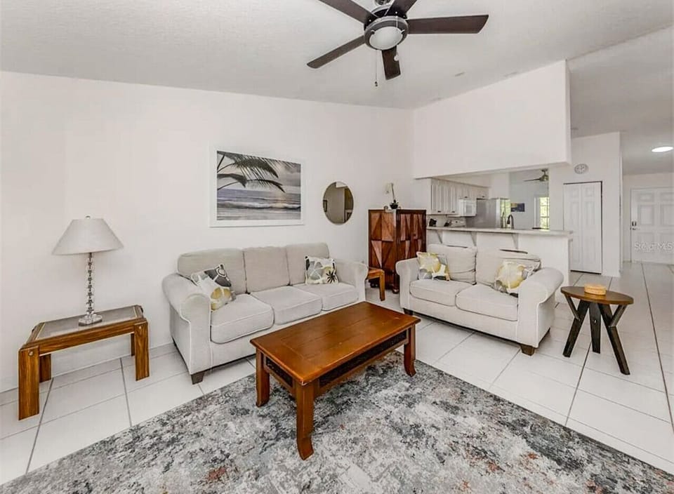 Vaulted ceiling living room