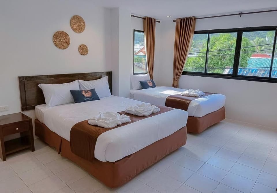 Classic Room | Desk, laptop workspace, free WiFi, bed sheets
