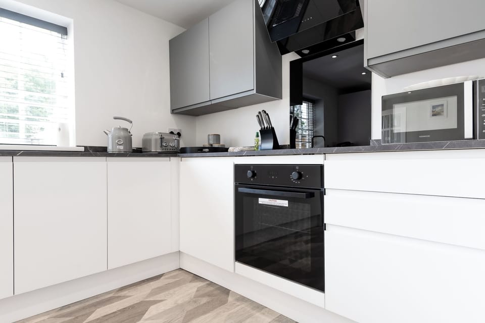 House | Private kitchen | Fridge, microwave, oven, stovetop