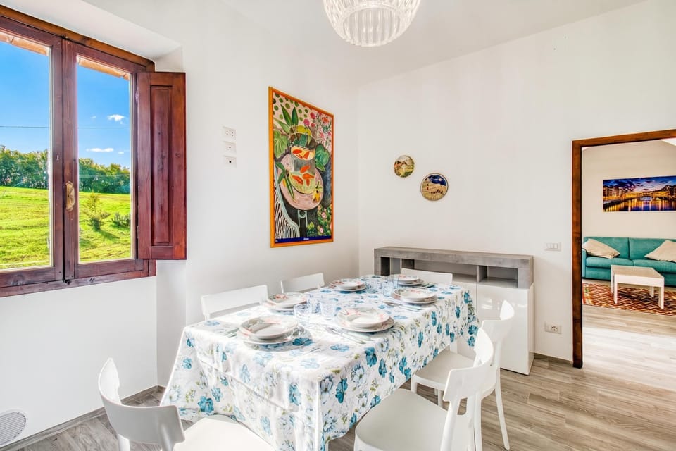 Family House, 4 Bedrooms, Fireplace, Mountainside (La Casa Della Quercia Relax In) | Dining