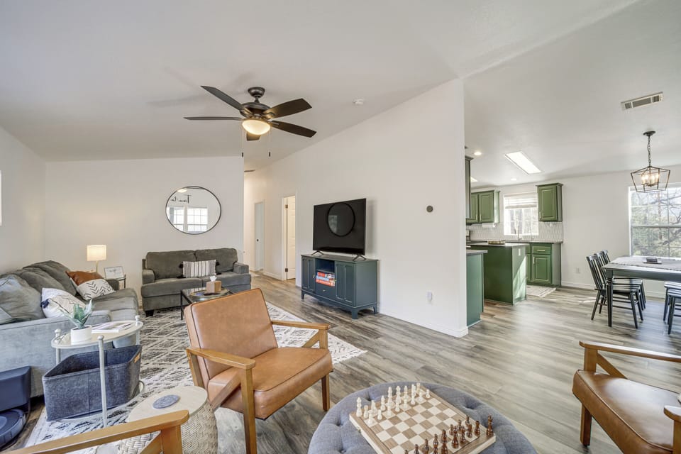 House (3 Bedrooms) | Interior