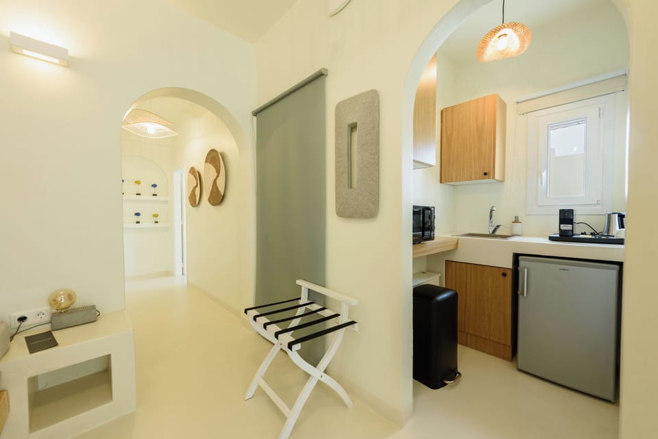 Standard Apartment | Egyptian cotton sheets, premium bedding, pillowtop beds