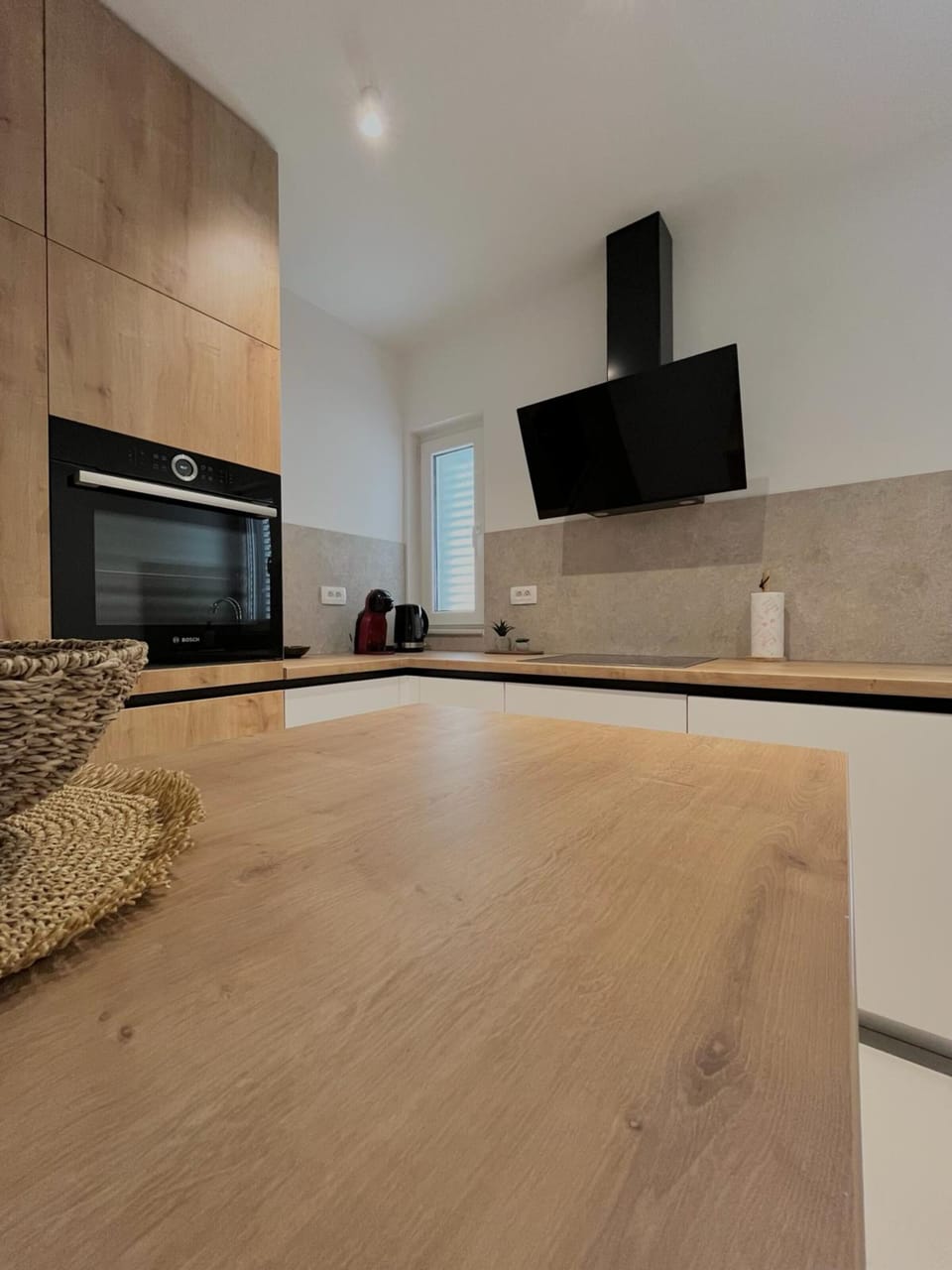 Premium Apartment | Private kitchen | Full-size fridge, oven, dishwasher, coffee/tea maker