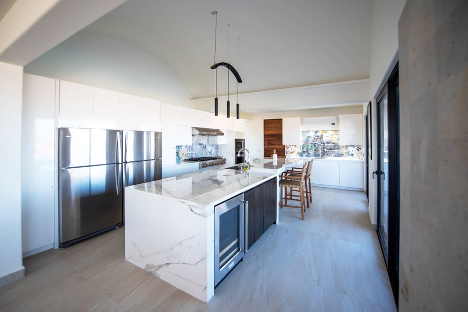 Fully equipped kitchen
