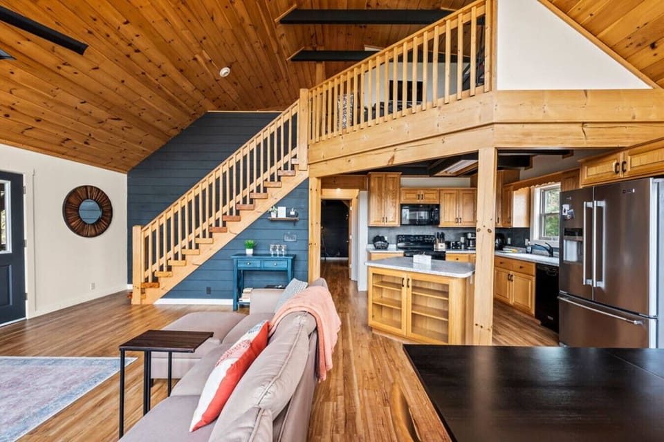 Open floorplan provides a great space for your group to enjoy time together.