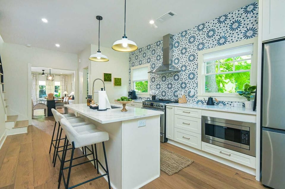 Prepare your favorite meals in the spacious, fully equipped kitchen.