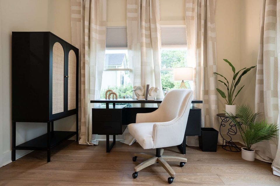 This home has it all! This area is designed to meet all your business needs.
