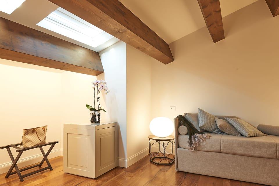 Junior Room | Premium bedding, down comforters, memory foam beds, minibar