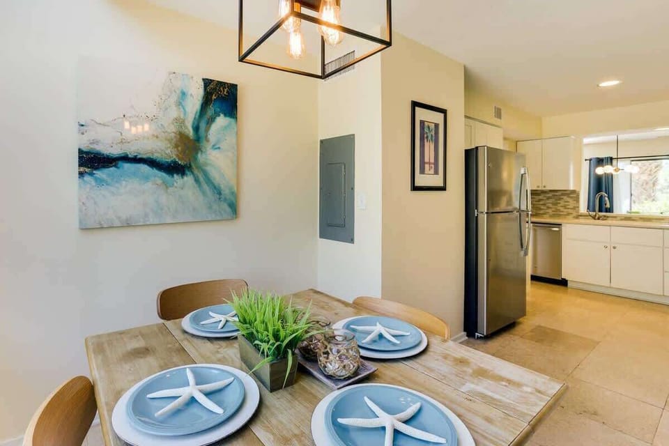 Additional Dining Space
