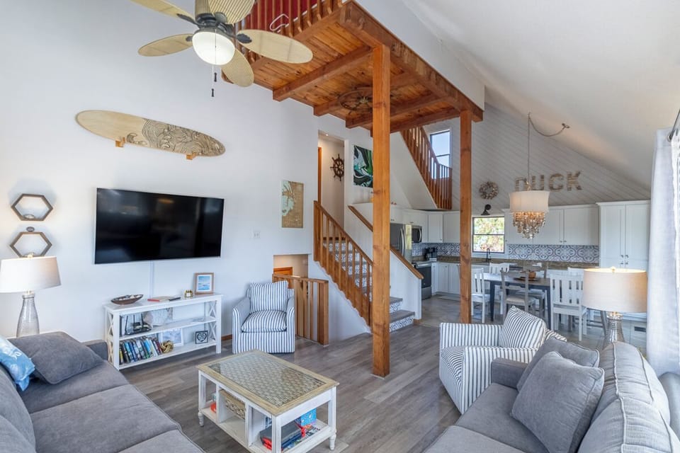 Second Level Living Area