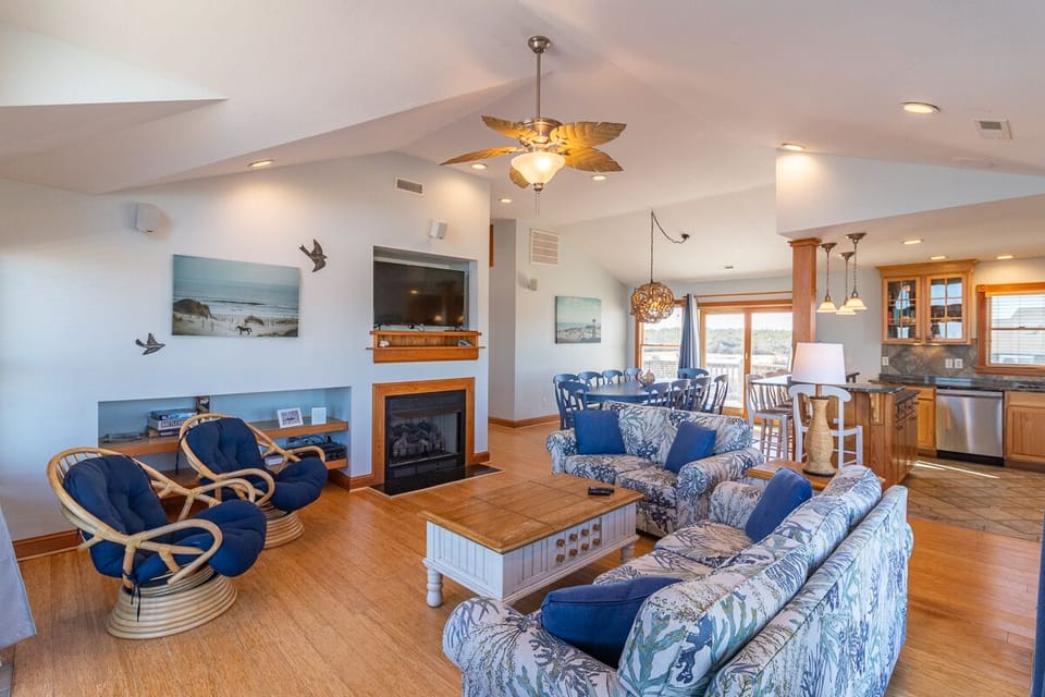 Top Level Living Area