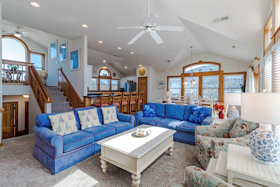 Top Level Living Area
