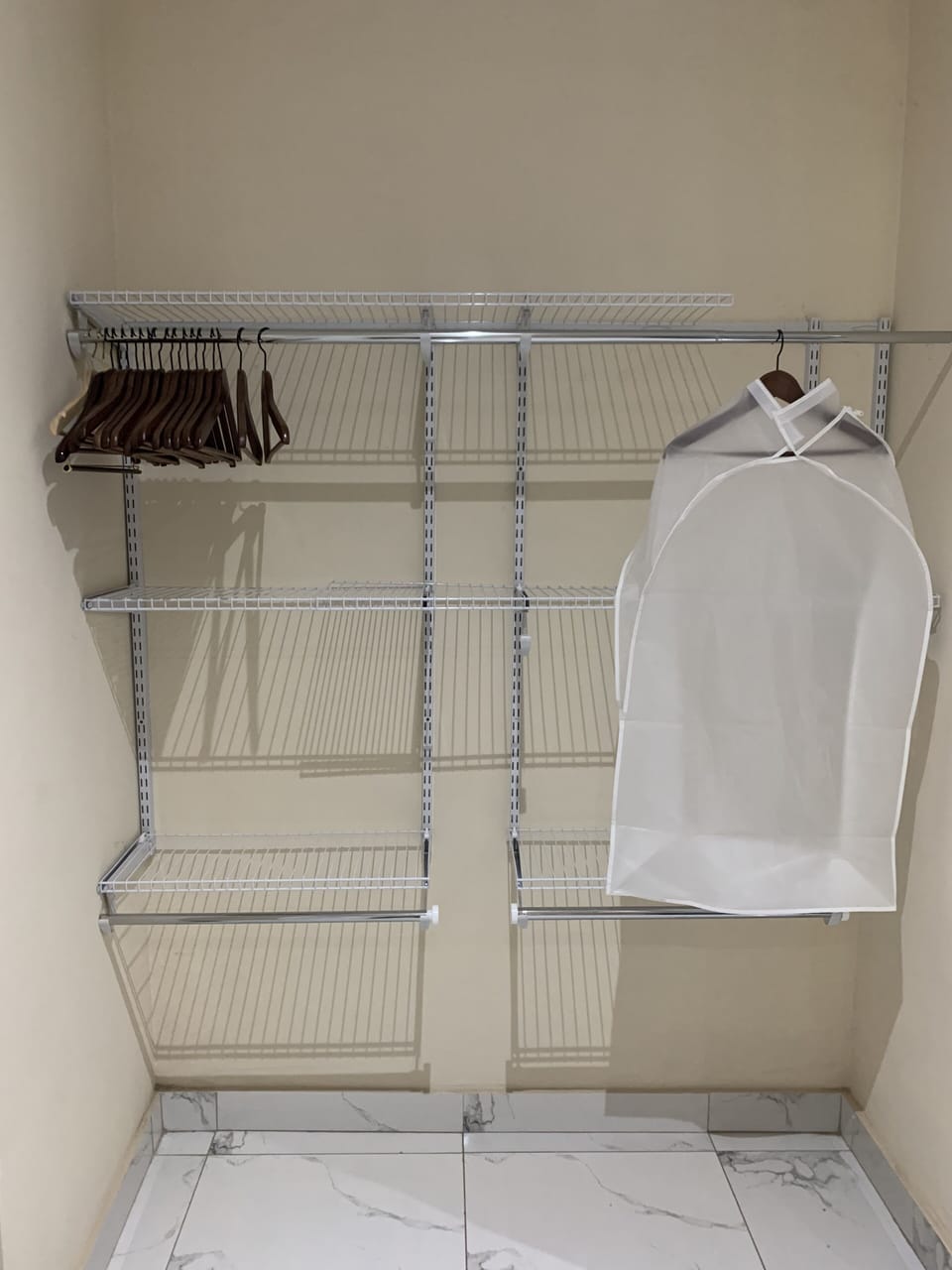 Apartment, 2 Bedrooms, Non Smoking, Private Bathroom | Wardrobe