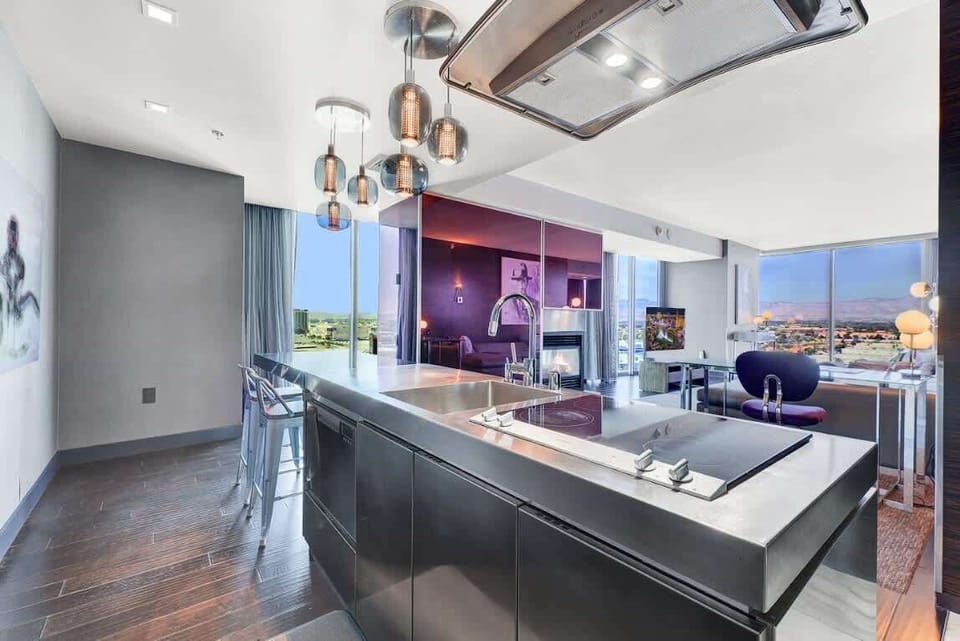 Fully equipped kitchen with quality appliances and complete set of cookware.