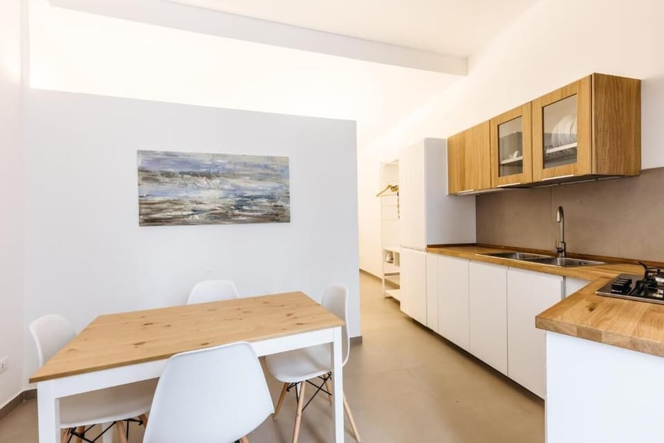 City Apartment | Private kitchen | Fridge, oven, stovetop, electric kettle
