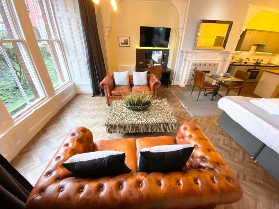 House | 1 bedroom, desk, soundproofing, iron/ironing board