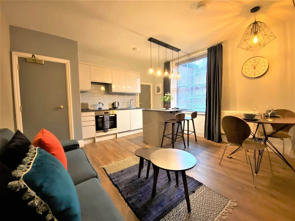 House | 1 bedroom, soundproofing, iron/ironing board
