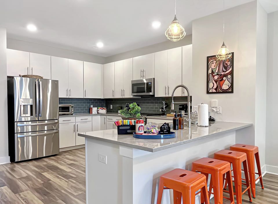 Fully functional kitchen