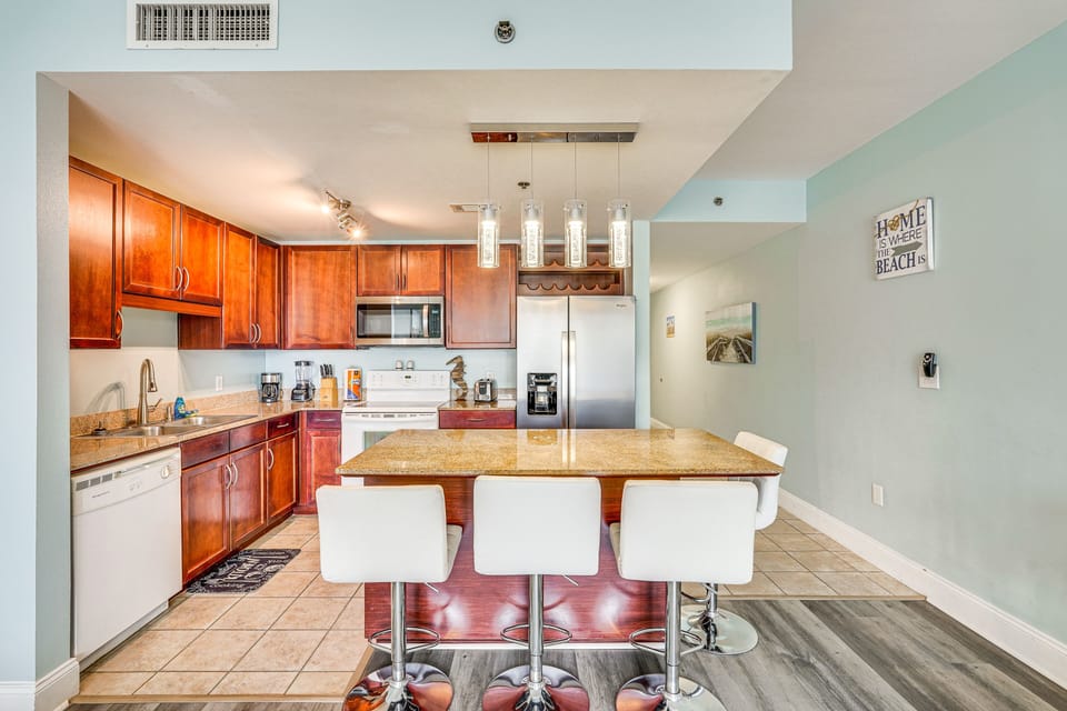 Kitchen | Cooking Basics | Keurig & Drip Coffee Makers | Toaster | Blender