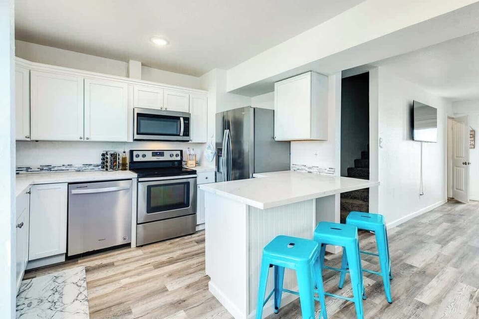 Bar and Kitchen