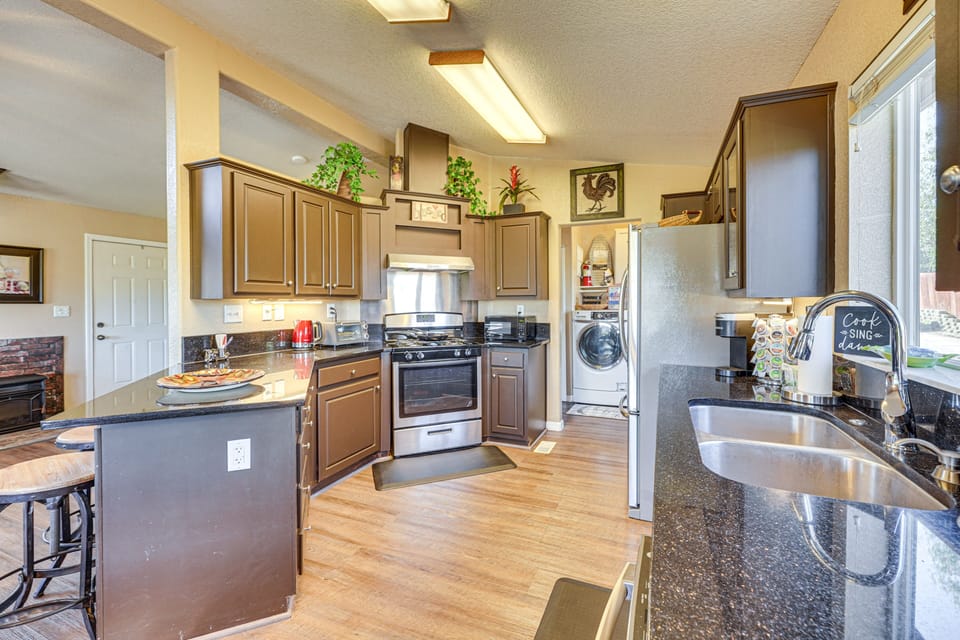Kitchen | Cooking Basics | Keurig Coffee Maker | Toaster Oven
