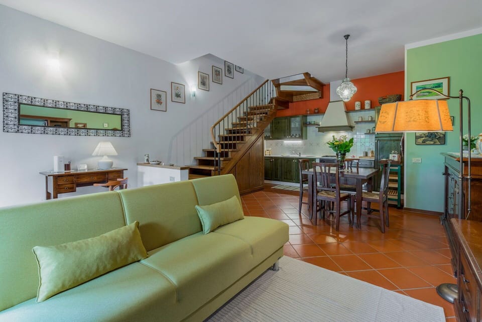 Autumn, Living Room, Spring, Summer