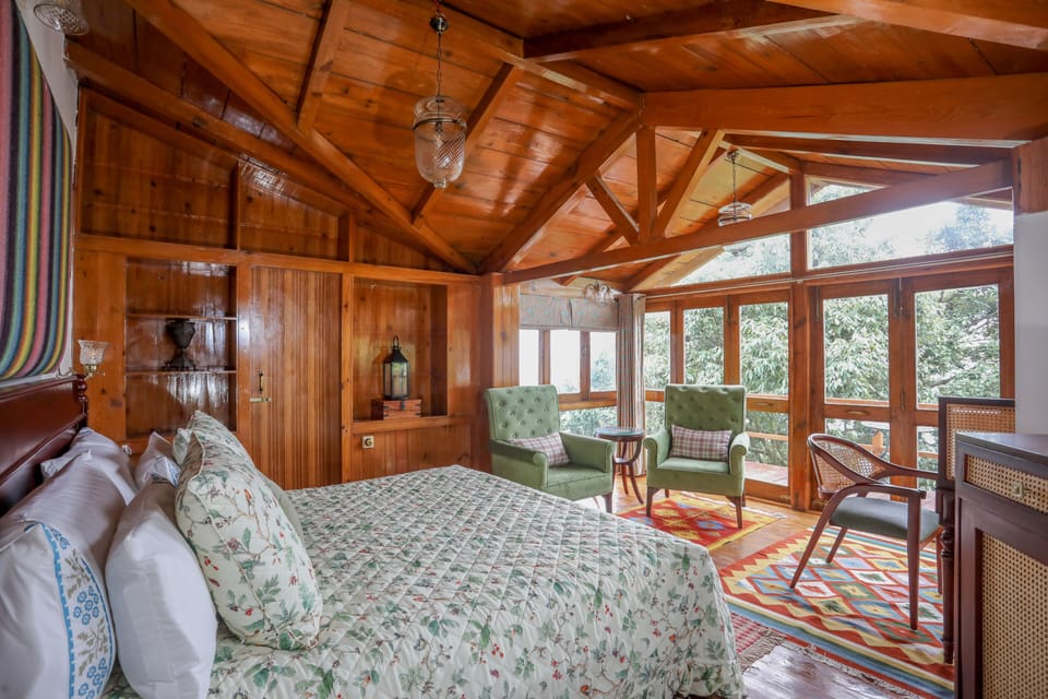 Luxury Double Room, Valley View | In-room safe, rollaway beds, free WiFi, bed sheets