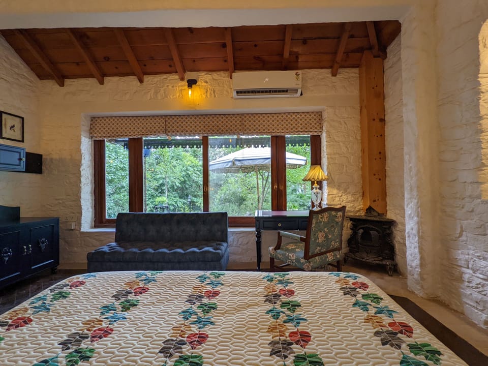 Luxury Double Room, Garden View | In-room safe, rollaway beds (surcharge), WiFi (free), bed sheets