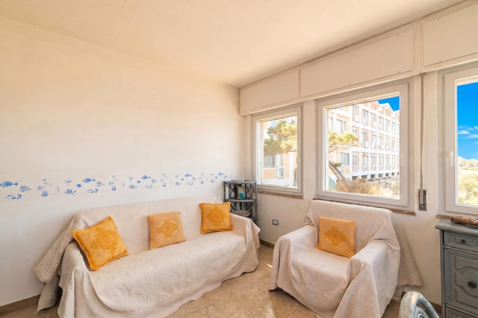 Living and dining room