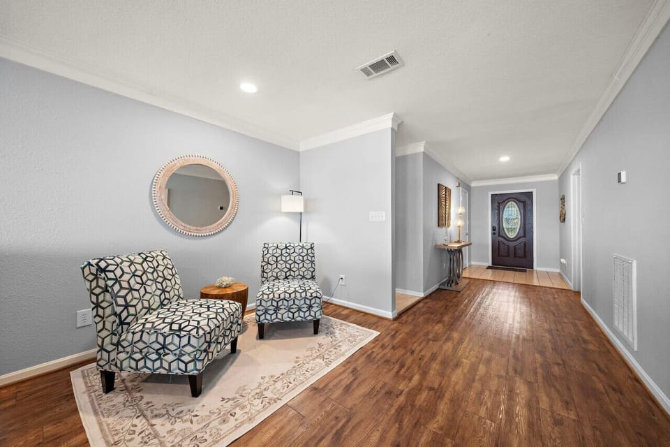 Space to relax and unwind in this cozy retreat