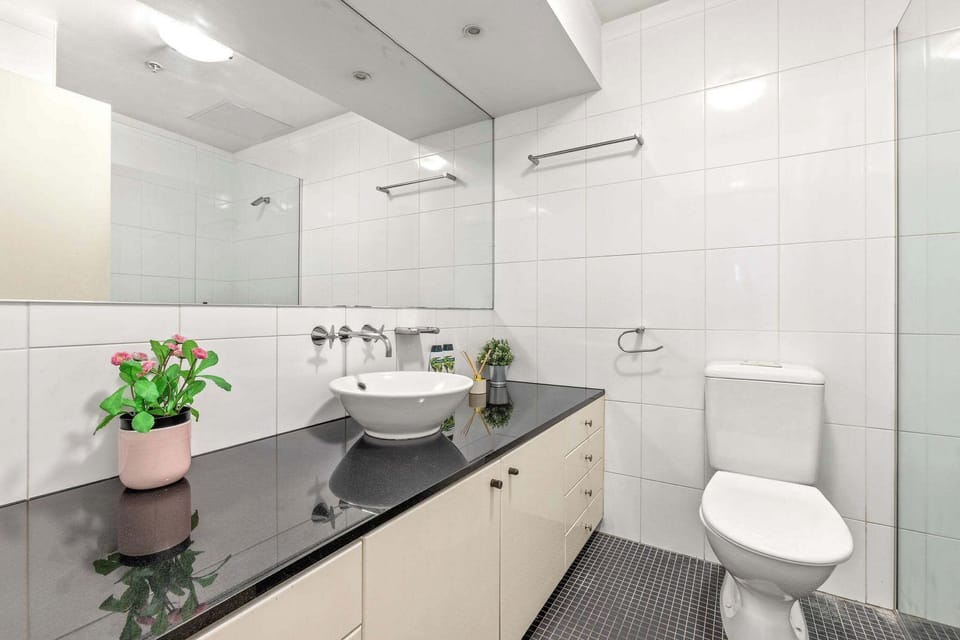A warm & cozy bathroom.