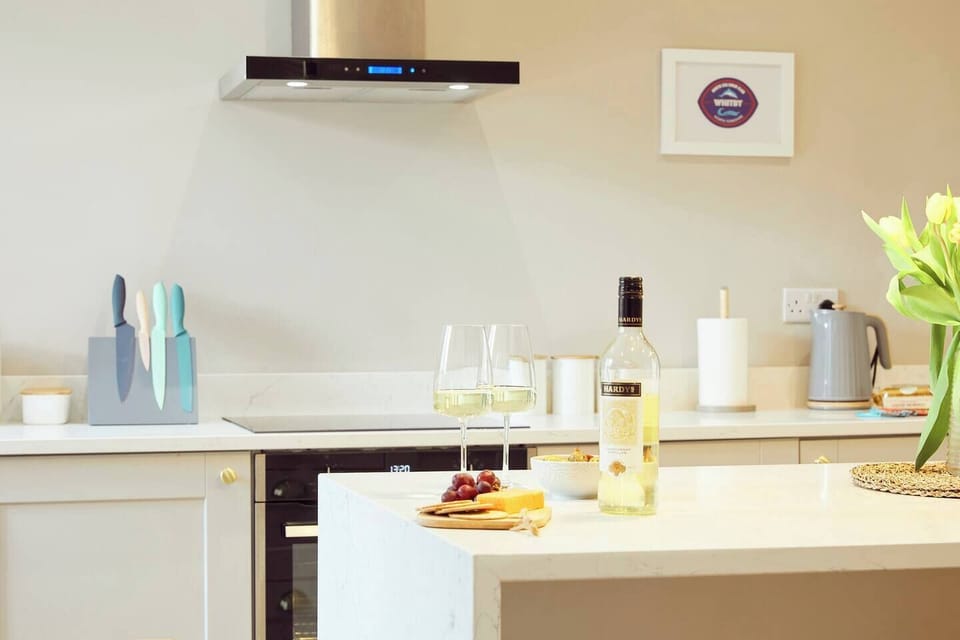 Ground floor Large full kitchen,